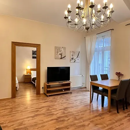 Mikolajska With Lift *