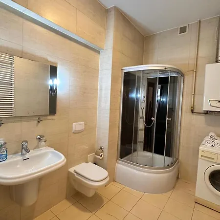 Mikolajska With Lift