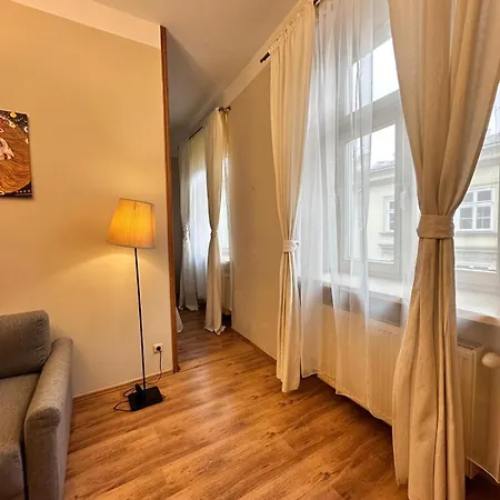 Mikolajska With Lift *