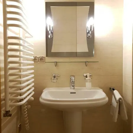 Mikolajska With Lift * Kraków