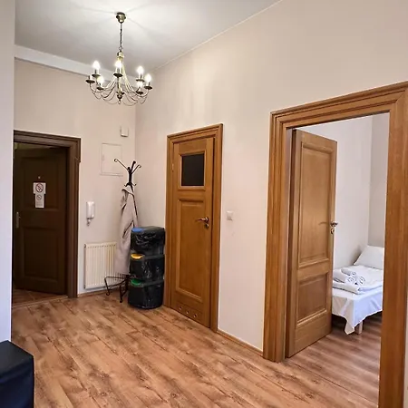Mikolajska With Lift Apartamento Cracóvia